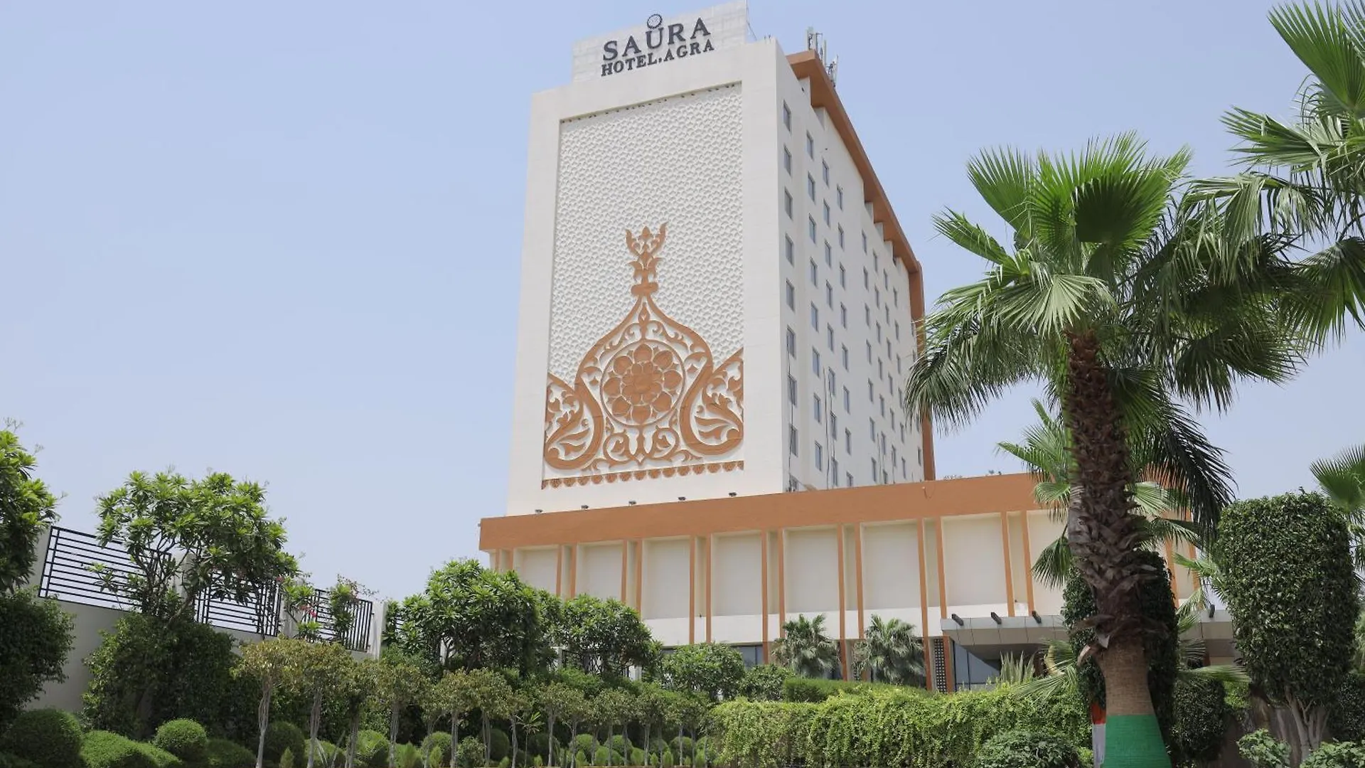 ***** Hotel Saura Hotel, Agra - A Club Mahindra Associate India