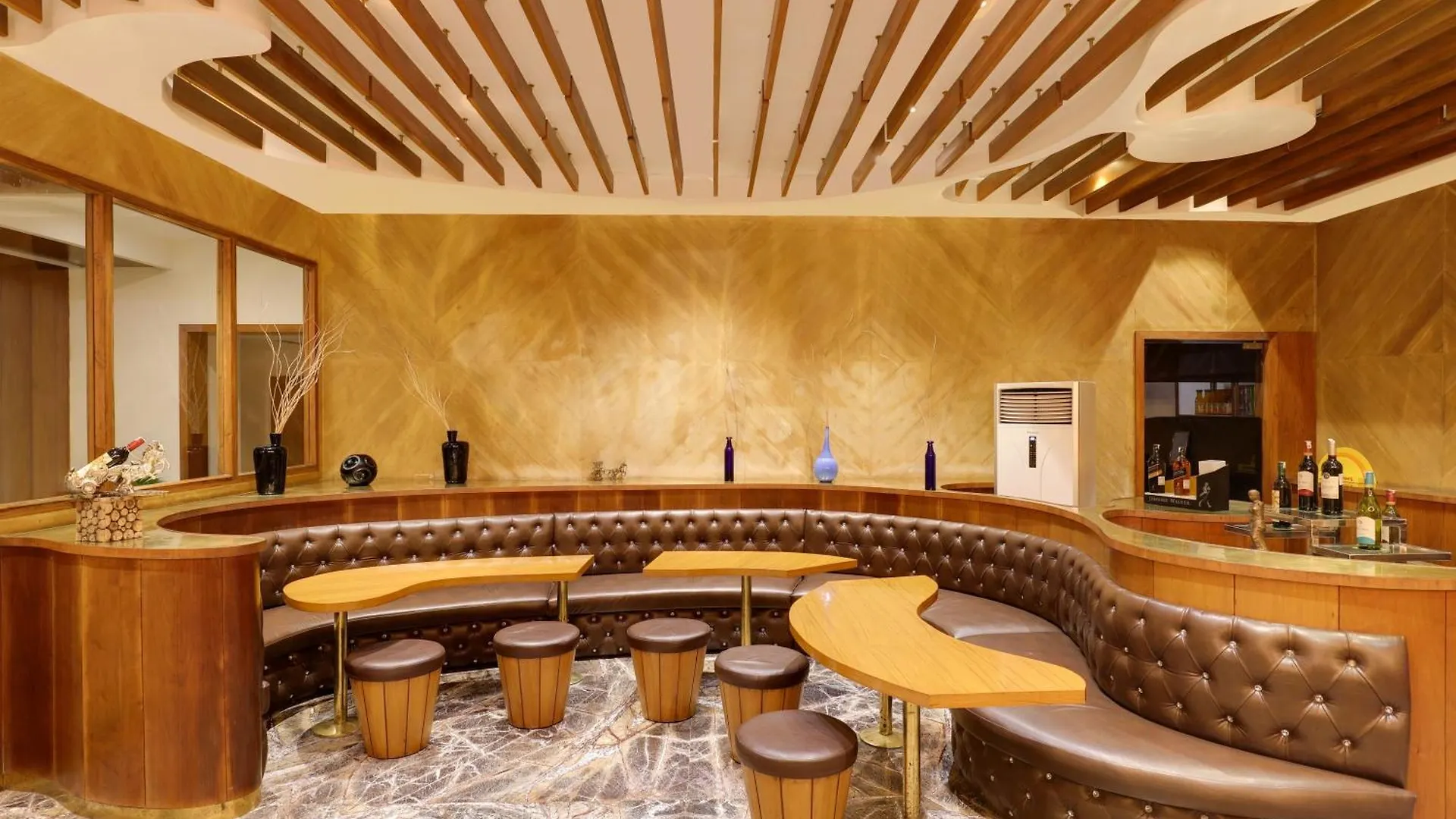 Saura Hotel, Agra - A Club Mahindra Associate 5*, Agra (Uttar Pradesh)