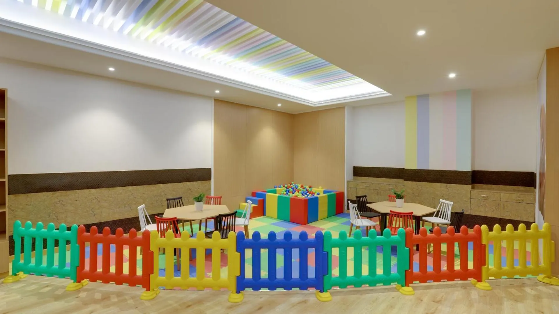 Saura Hotel, Agra - A Club Mahindra Associate India