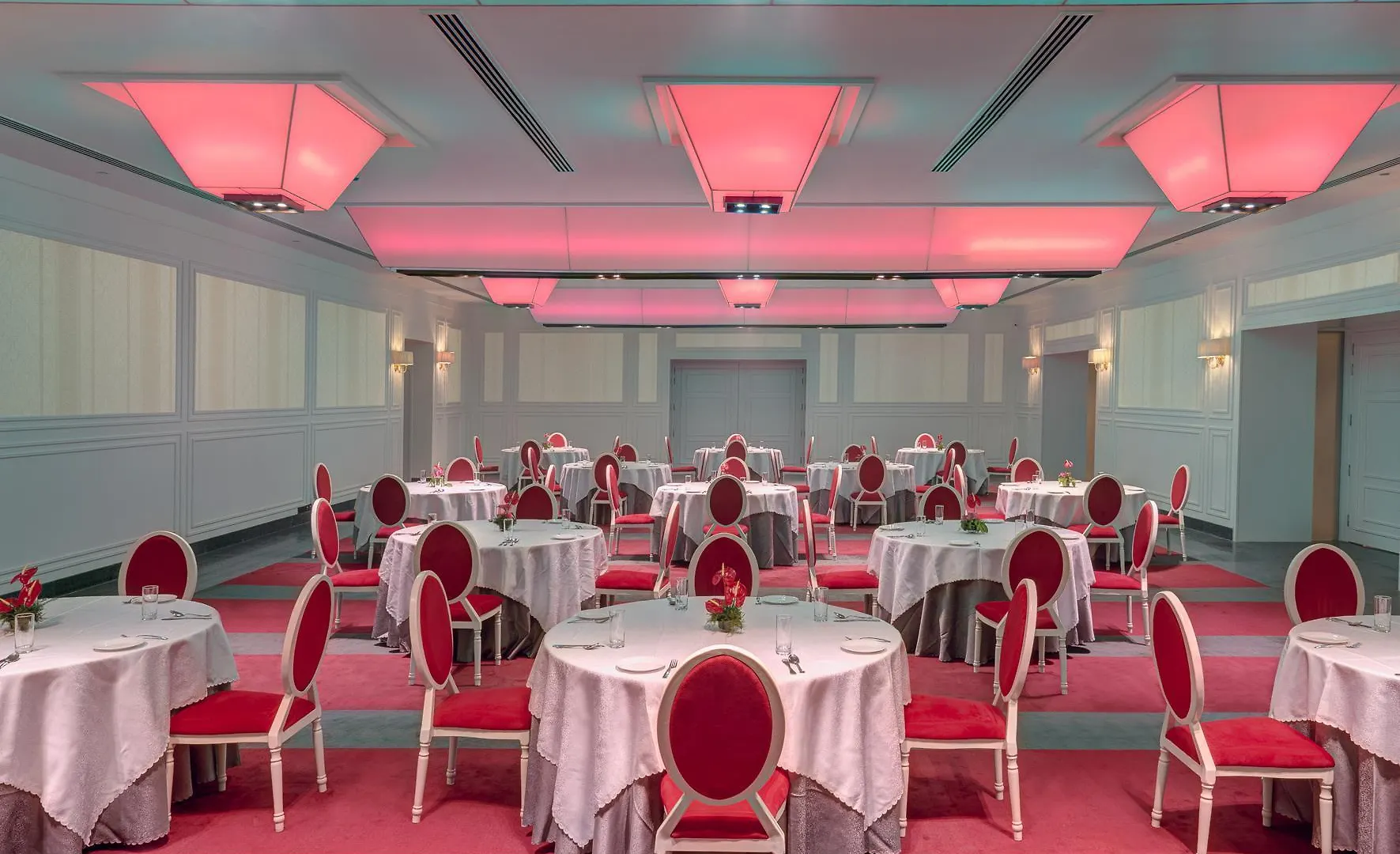 ***** Hotel Saura Hotel, Agra - A Club Mahindra Associate India