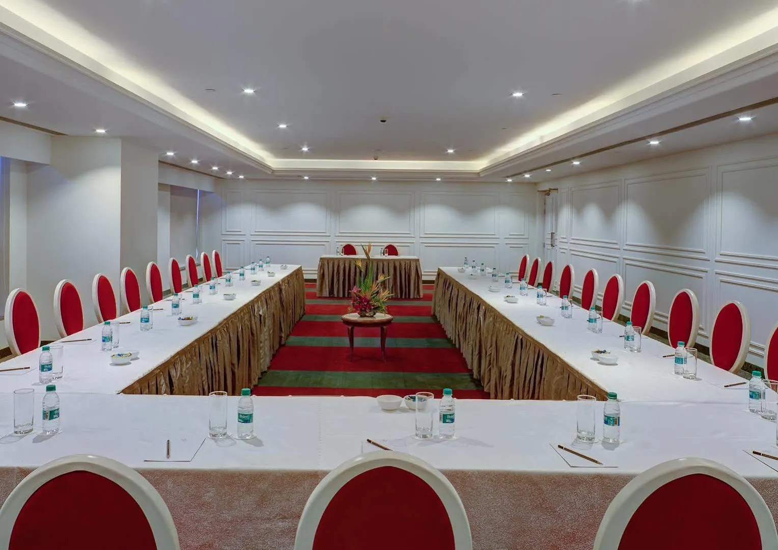 Hotel Saura Hotel, Agra - A Club Mahindra Associate