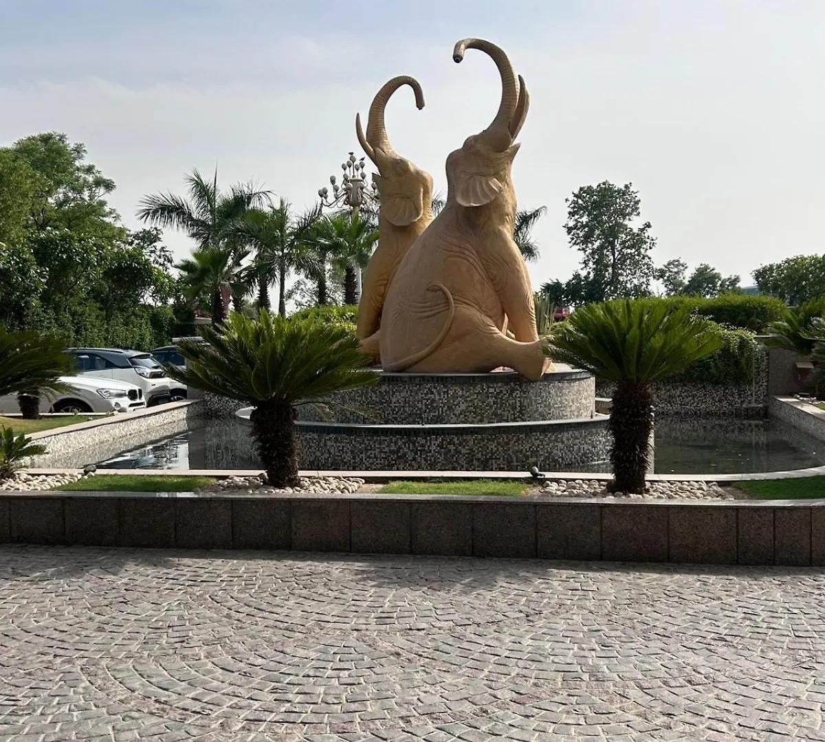 Hotel Saura Hotel, Agra - A Club Mahindra Associate