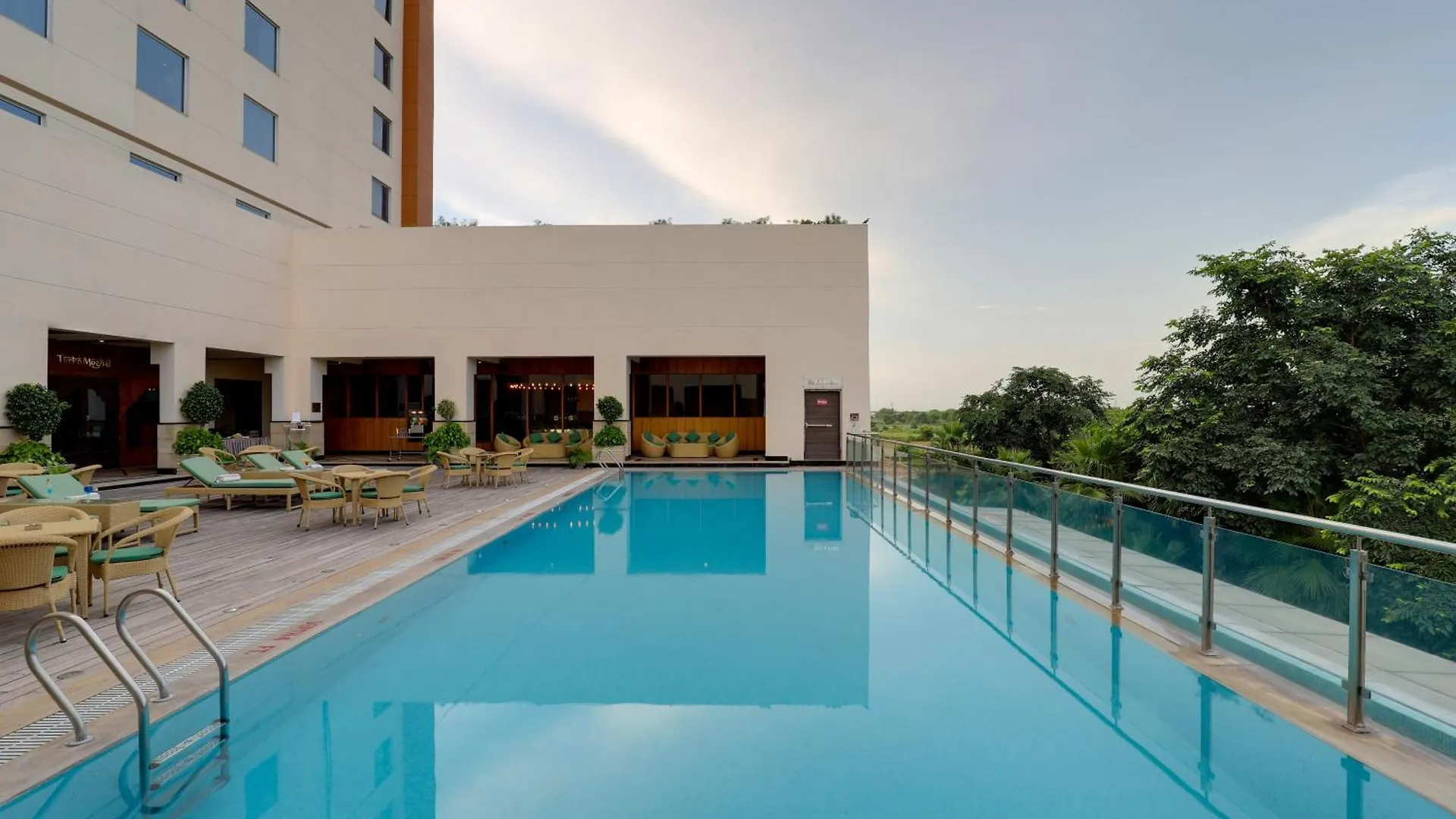 Hotel Saura Hotel, Agra - A Club Mahindra Associate