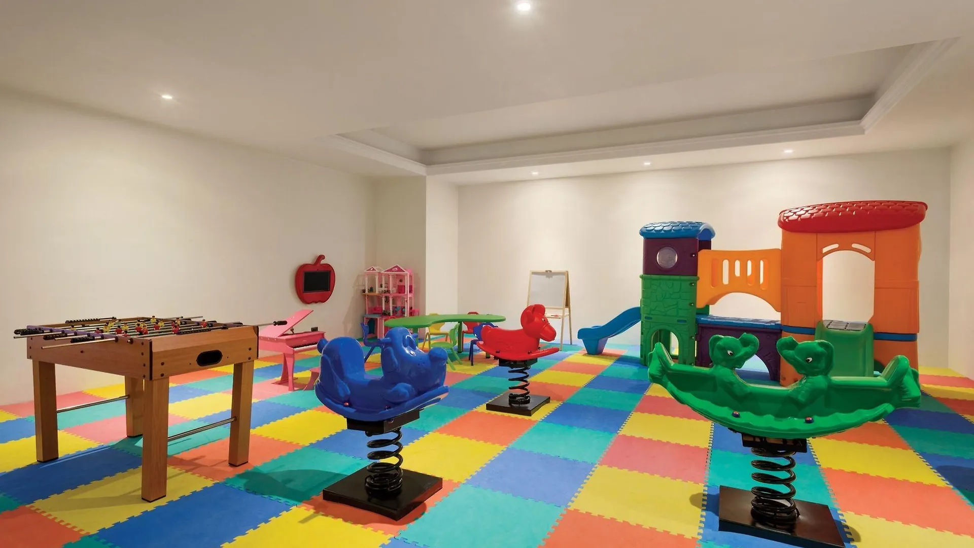 Saura Hotel, Agra - A Club Mahindra Associate