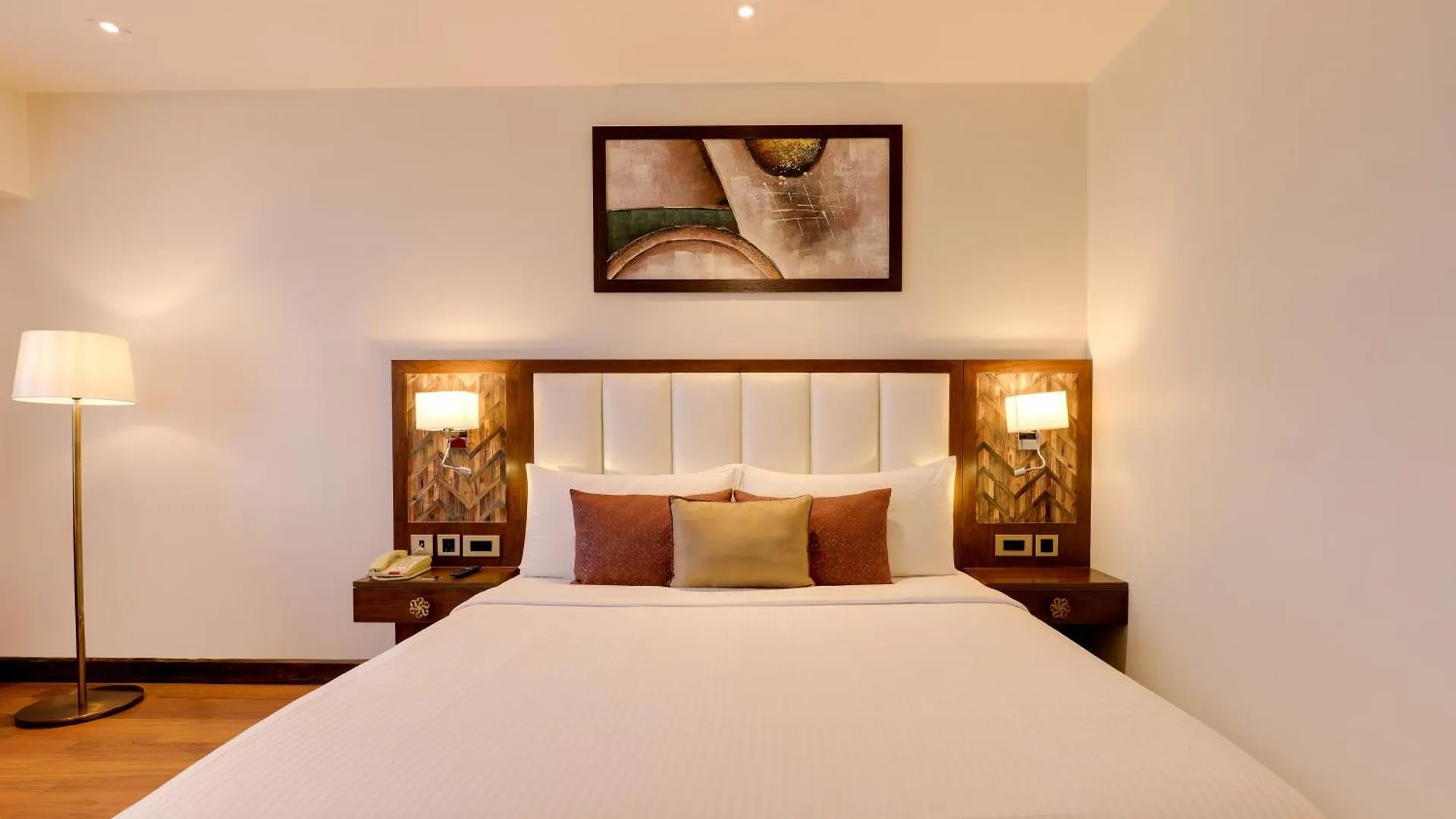 Saura Hotel, Agra - A Club Mahindra Associate מלון