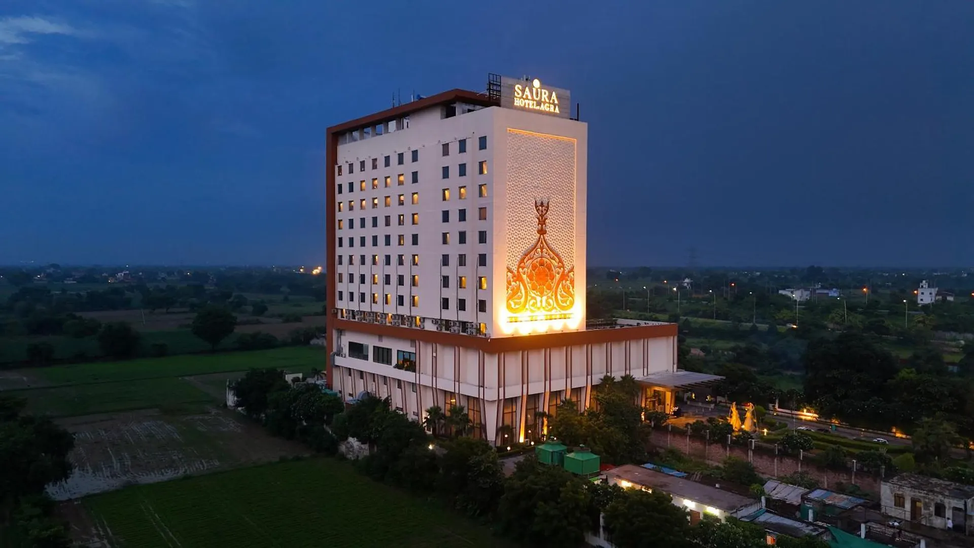 Saura Hotel, Agra - A Club Mahindra Associate אגרה